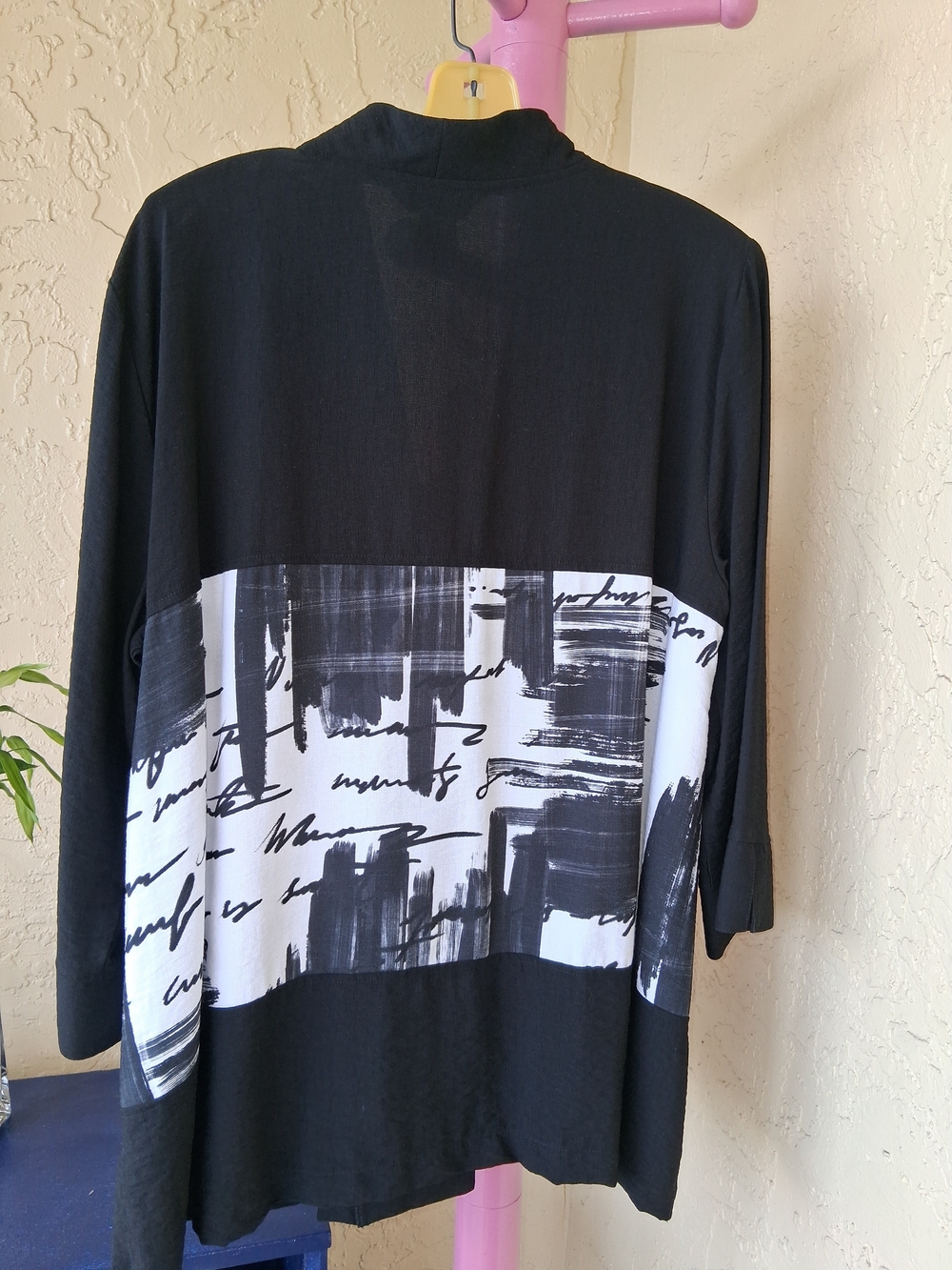 Black and White Open Front Women's Light Jacket/Cover - Picture 4 of 7